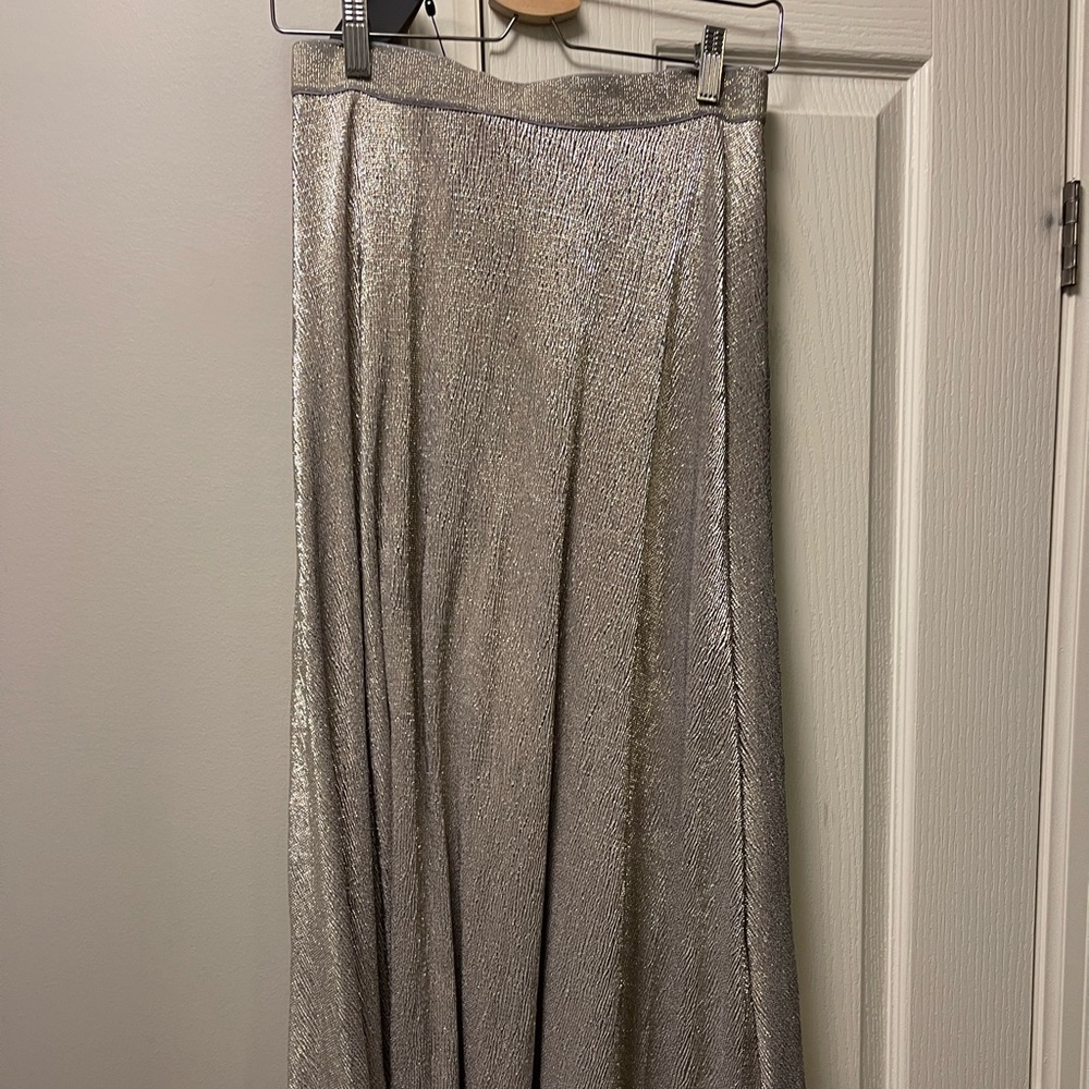 Massimo Dutti crinkle pull on skirt, size small NWT